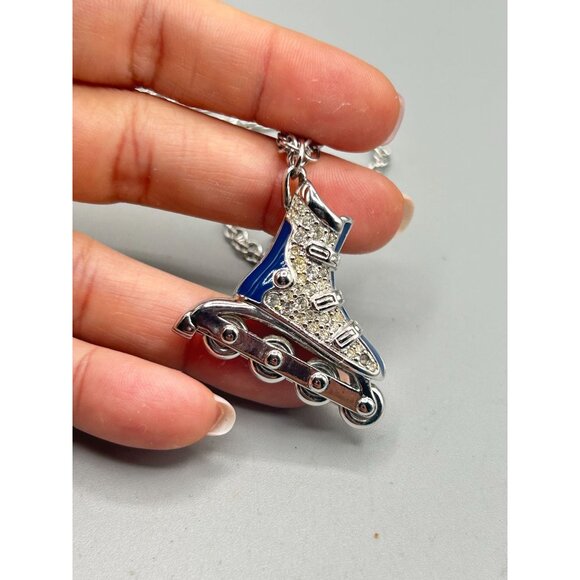 Vintage Swarovski Swan Rollerblade Skate Pendant Necklace Spinning Wheels - Picture 9 of 11